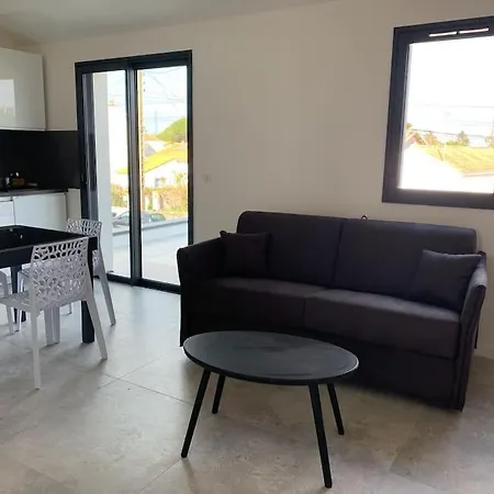 Maison Terrasse Proche Centre Ville Et Ile De Re La Rochelle  Buitenkant foto